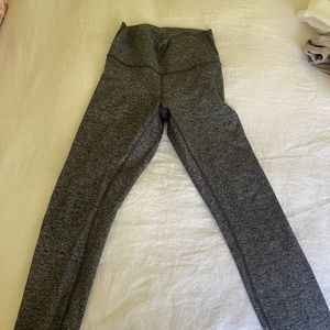 Wonder trail heathered grey soft leggings
